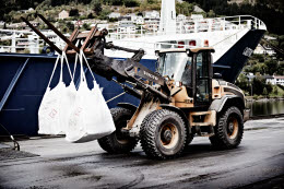 Odda smelter, loading and transport